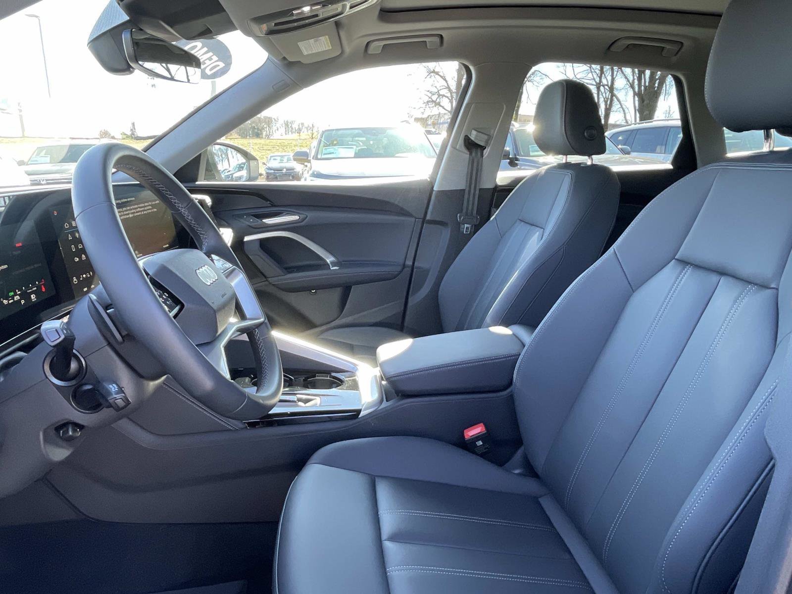 Used 2025 Audi Q5 Premium w/ Convenience Package image 20