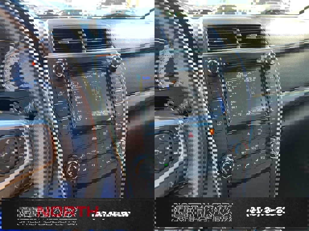 Used 2016 Toyota Camry SE image 8