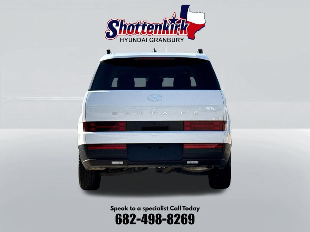 Used 2025 Hyundai Santa Fe SEL FWD image 7