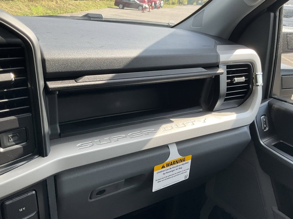 New 2026 Ford F250 XLT image 6