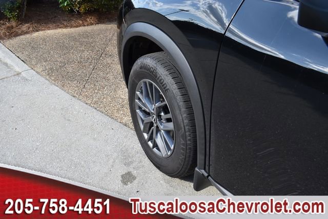 Used 2024 Nissan Rogue S image 15