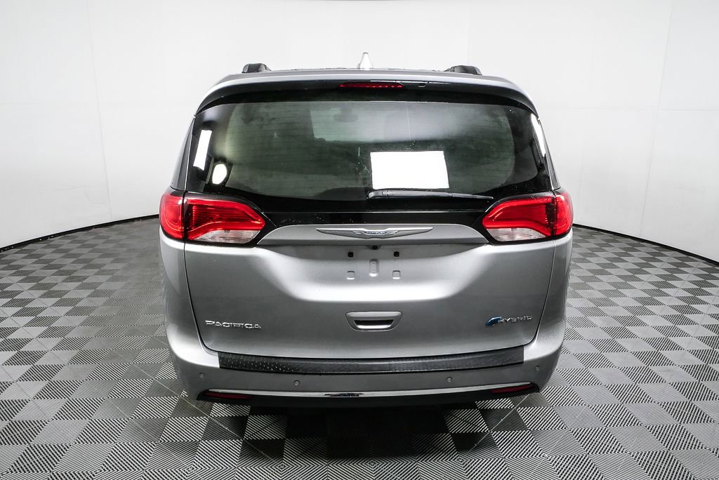 Used 2018 Chrysler Pacifica Touring-L image 7