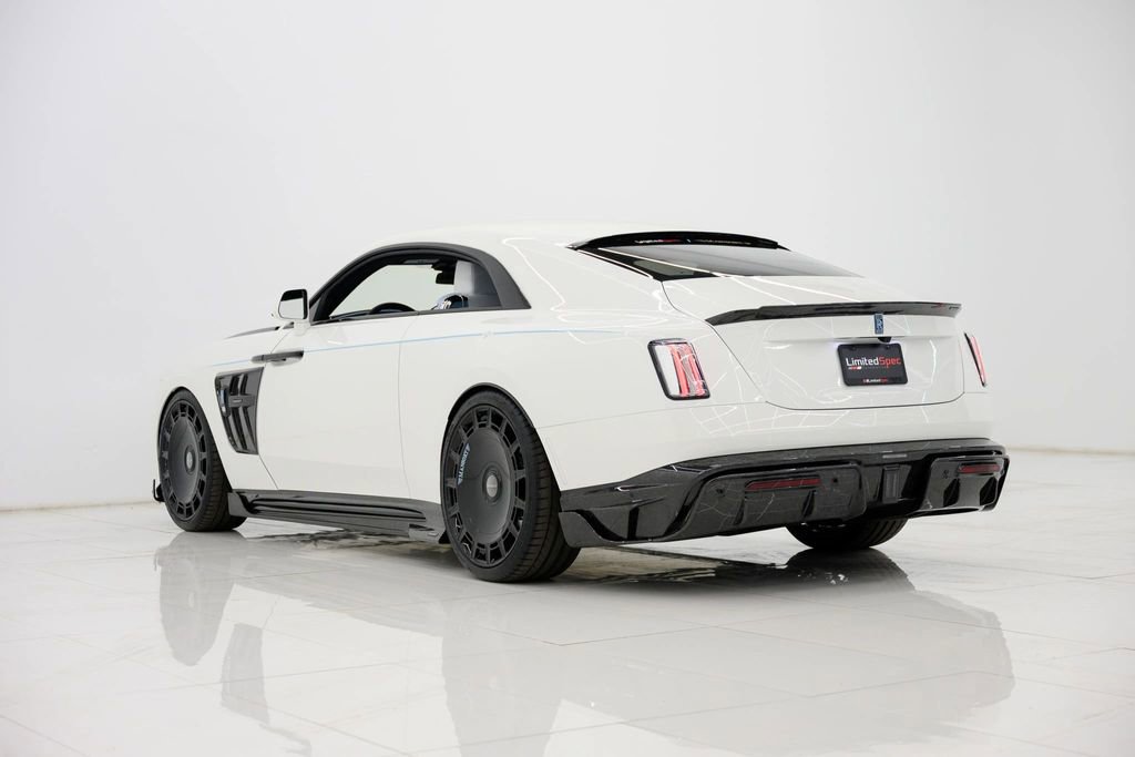 Used 2025 Rolls-Royce Spectre AWD/4WD image 24