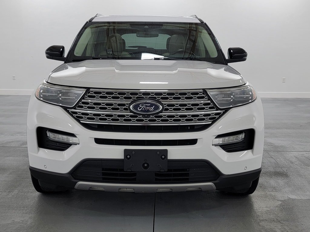 Used 2020 Ford Explorer Limited w/ Class III Trailer Tow Package AWD/4WD image 3