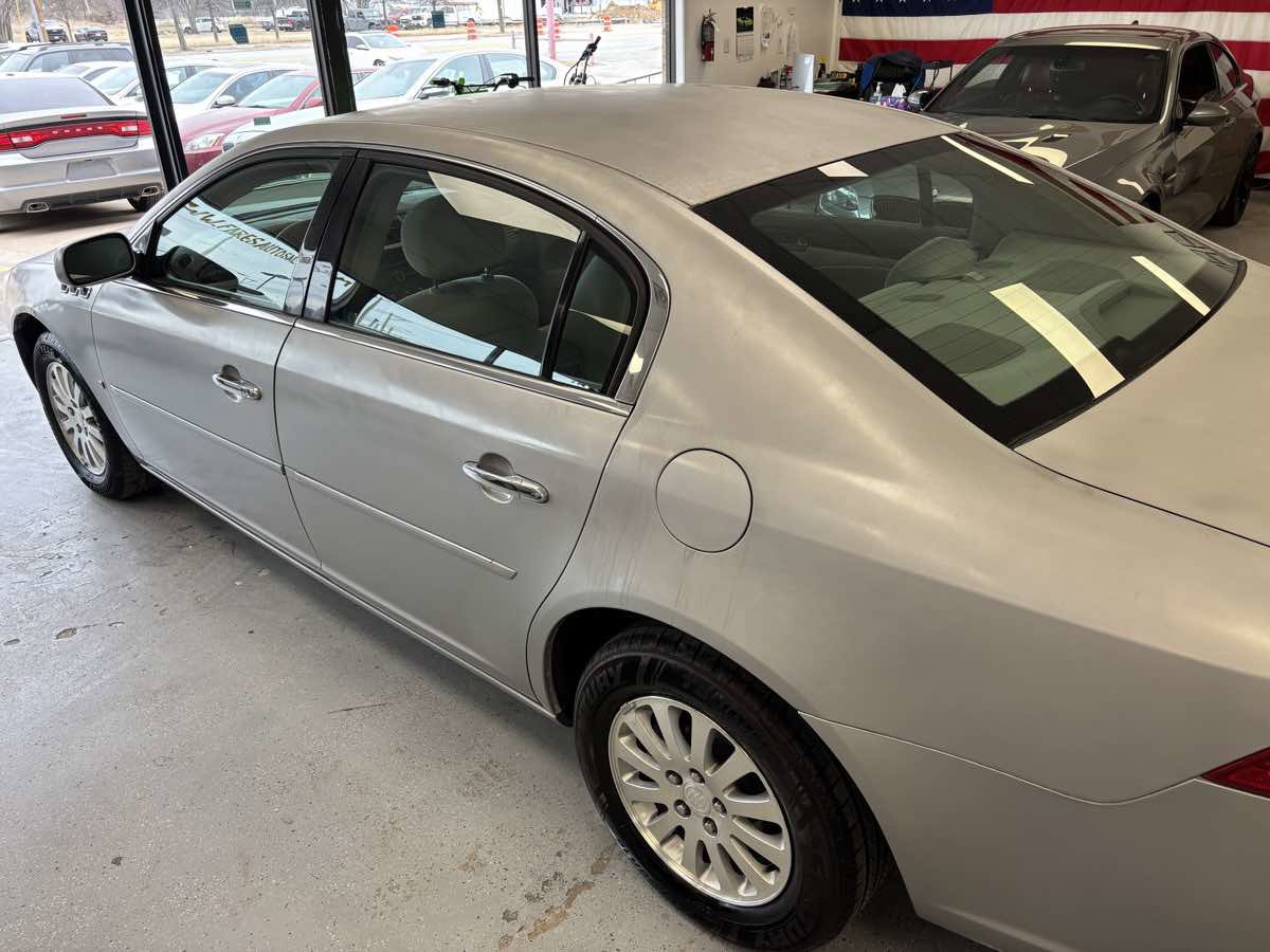 Used 2007 Buick Lucerne CX FWD image 12