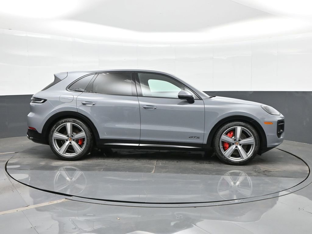 New 2026 Porsche Cayenne GTS image 10