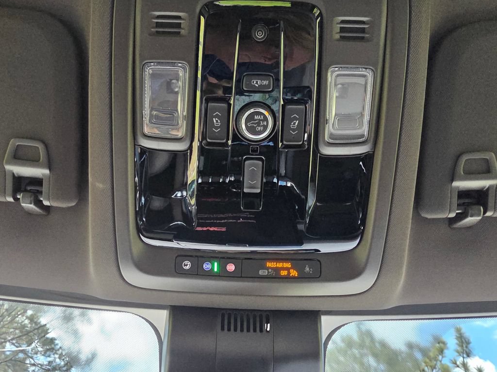 New 2026 GMC Yukon Elevation w/ LPO, Floor Liner Package RWD image 31