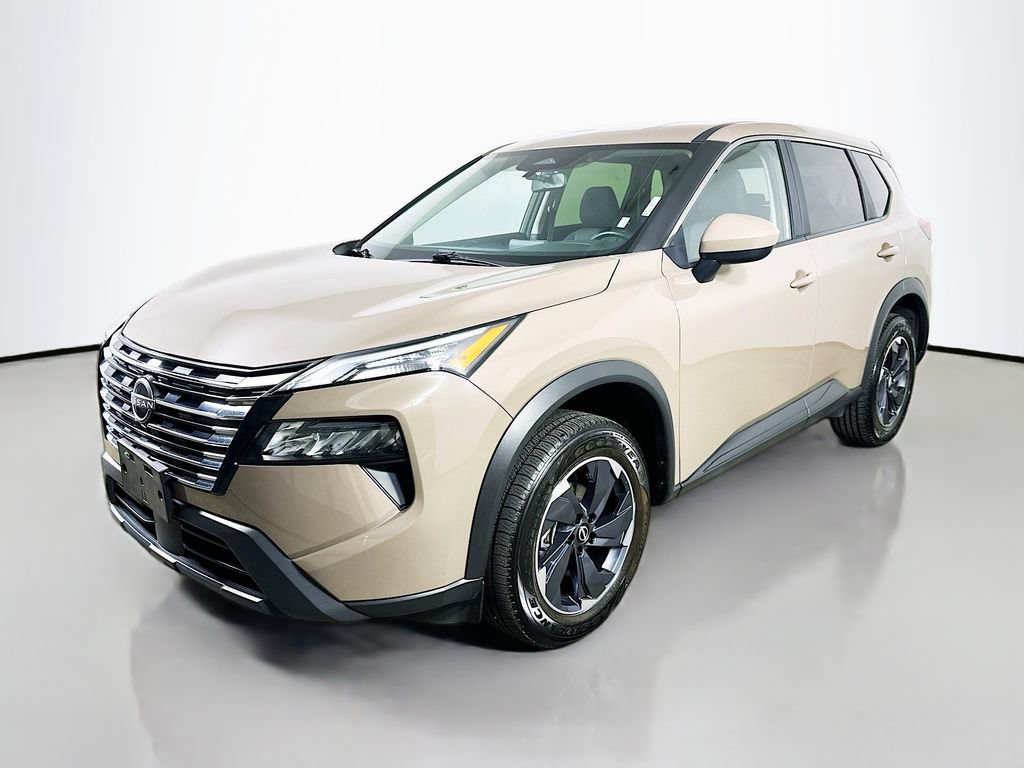Used 2025 Nissan Rogue SV AWD/4WD image 3
