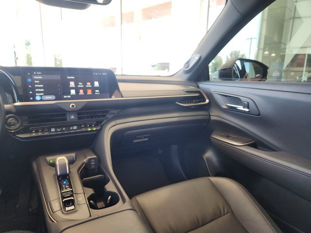 Used 2023 Toyota Crown Platinum AWD/4WD image 23