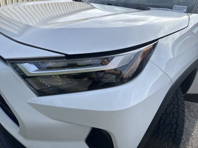 Used 2025 Toyota RAV4 LE FWD image 30