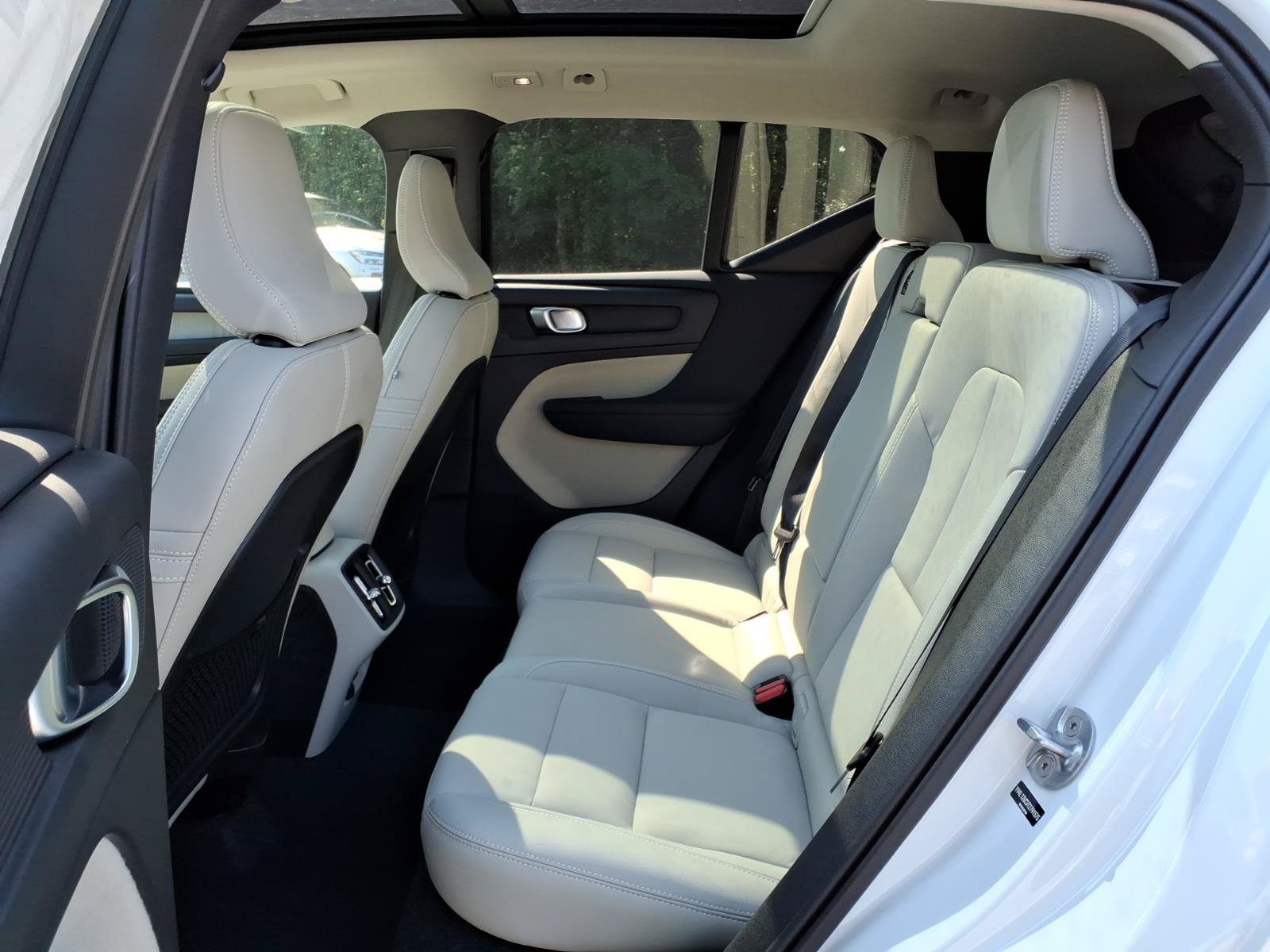 New 2026 Volvo XC40 B5 Plus w/ Protection Package Premier AWD/4WD image 7