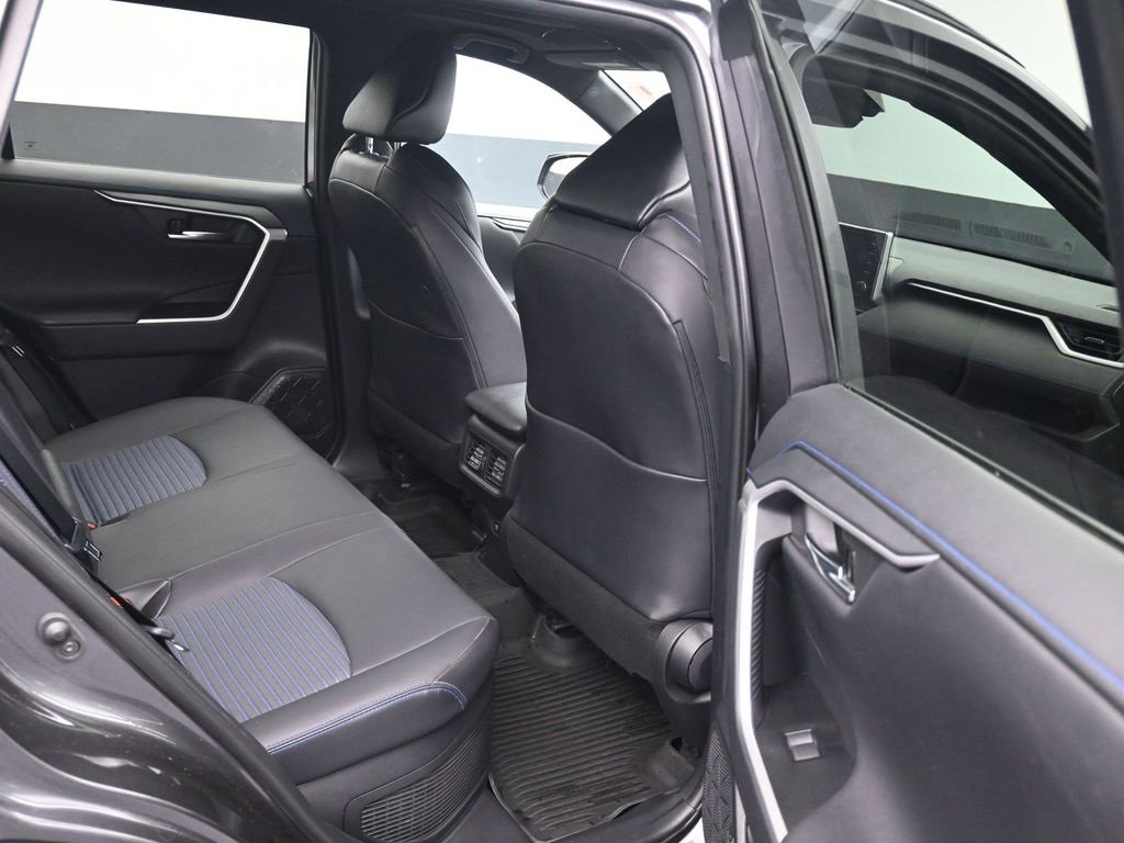 Used 2021 Toyota RAV4 XSE image 15