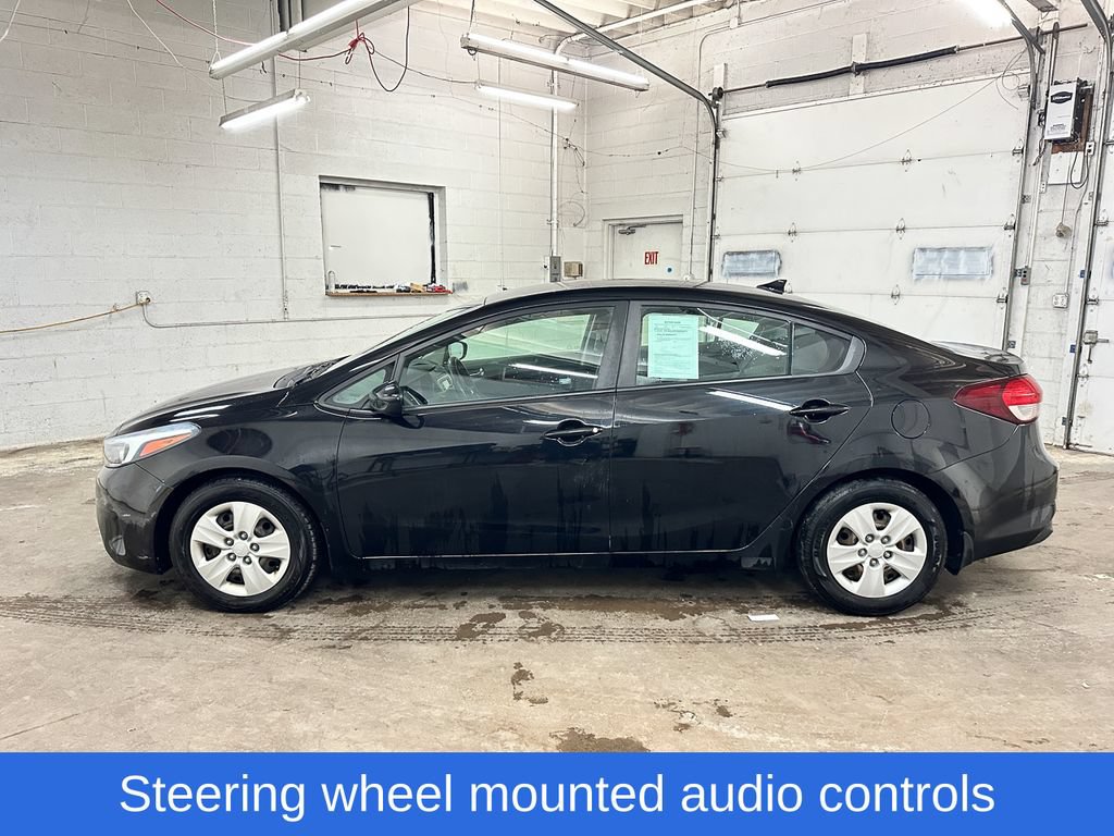 Used 2017 Kia Forte LX w/ LX Popular Package FWD image 5