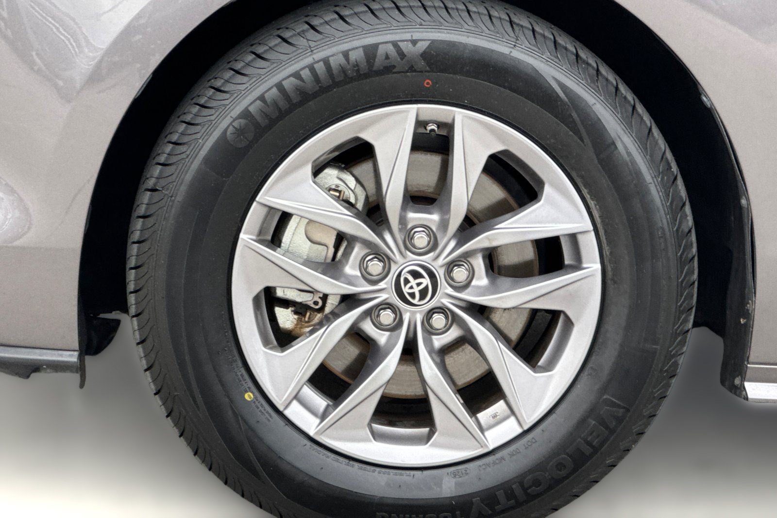 Certified 2021 Toyota Sienna LE FWD image 13