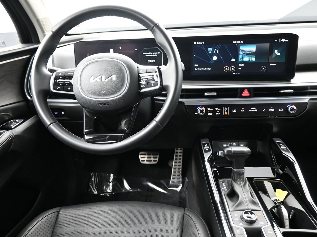 Certified 2024 Kia Sorento SX image 20