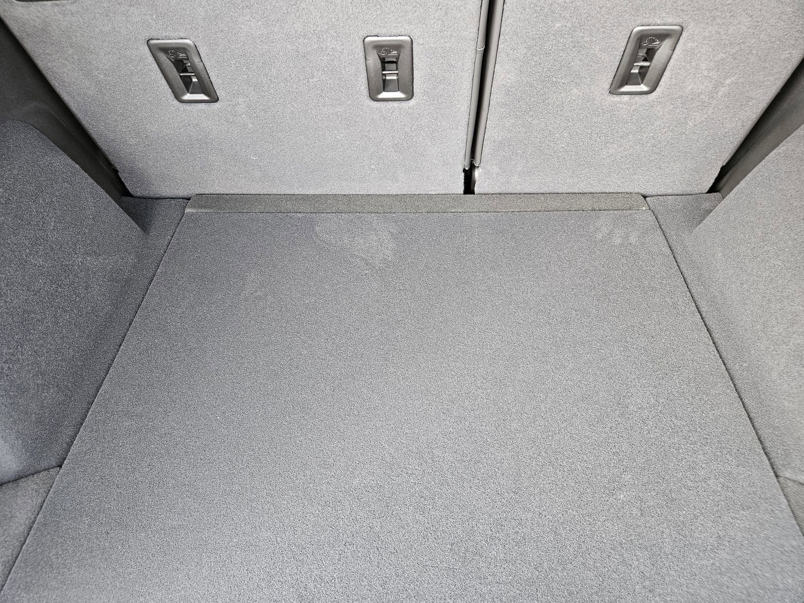 New 2026 Cadillac XT5 Luxury image 30