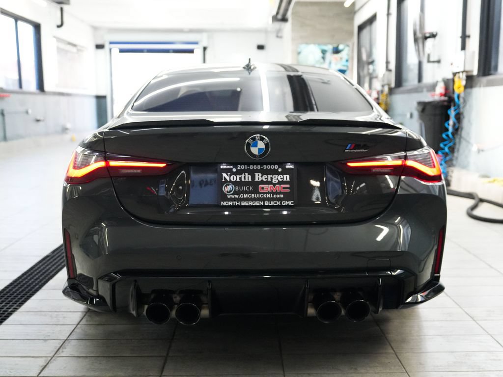 Used 2022 BMW M4 Competition w/ Executive Package RWD image 7