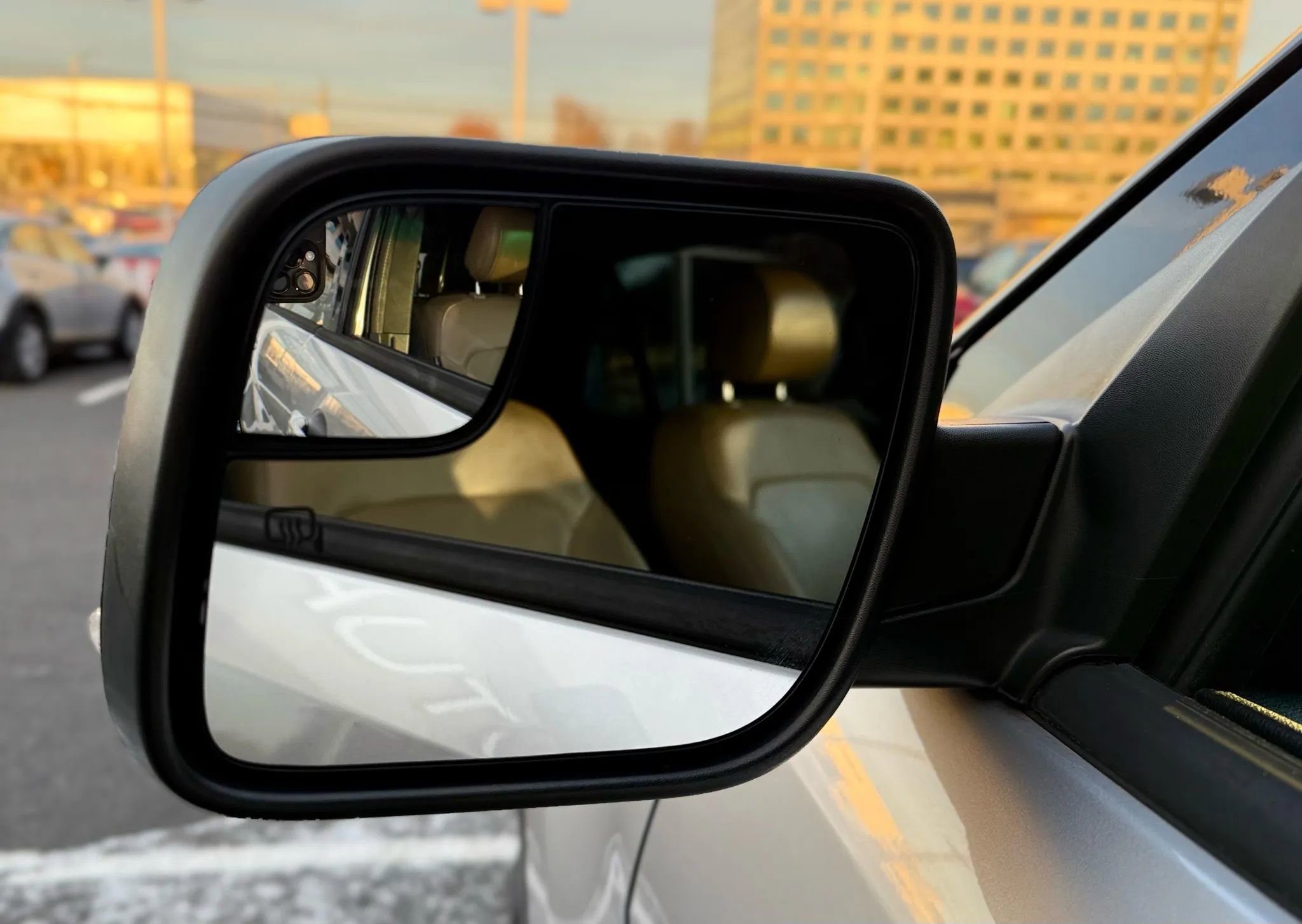 Used 2016 Ford Explorer XLT w/ Equipment Group 202A image 58