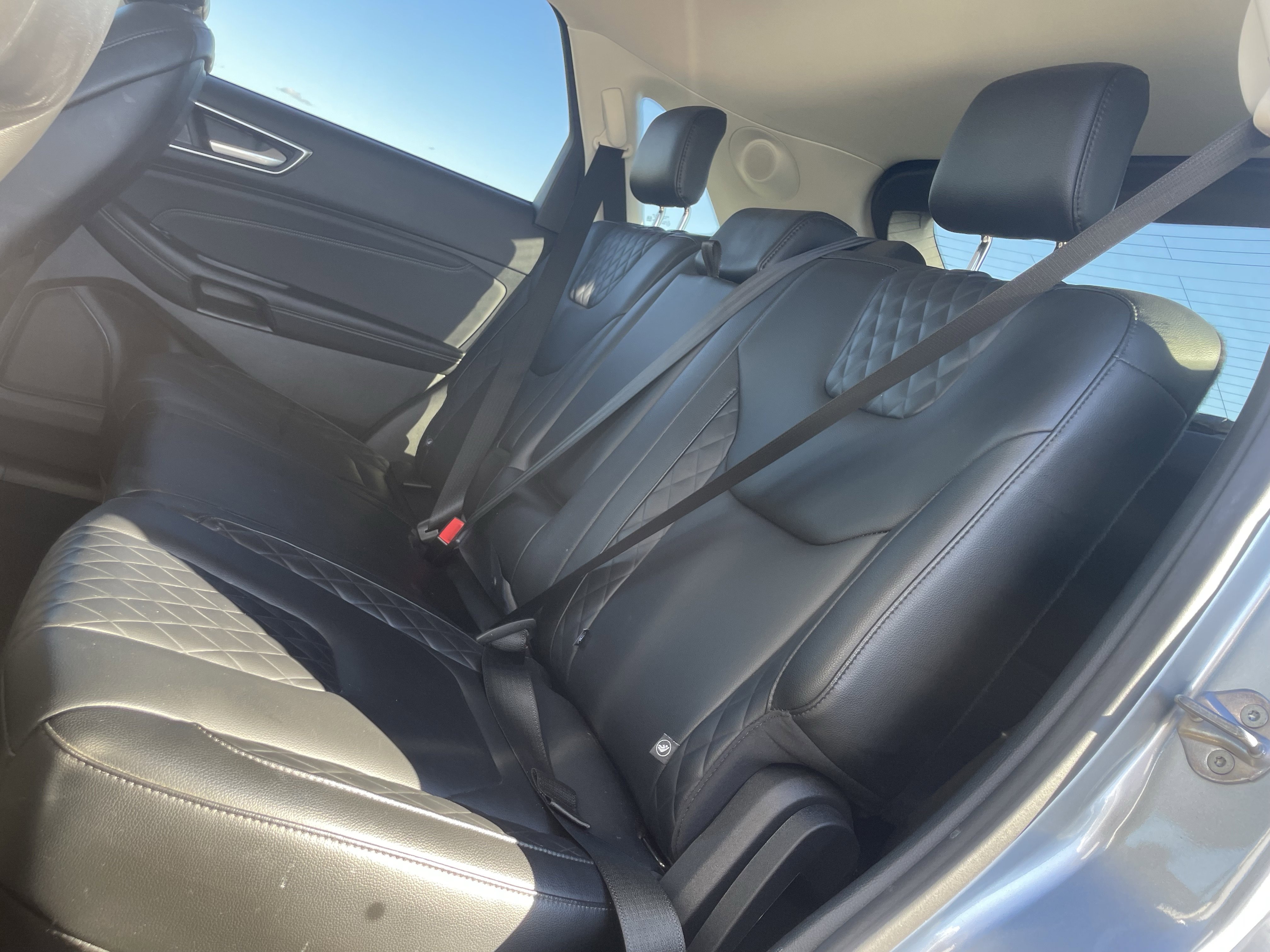 Used 2023 Ford Edge Titanium image 13