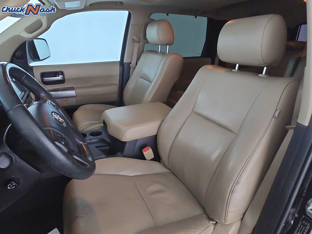 Used 2019 Toyota Sequoia Limited w/ Safety & Convenience Package AWD/4WD image 24
