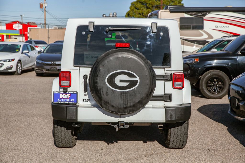 Used 2016 Jeep Wrangler Unlimited Sahara w/ Connectivity Group image 6