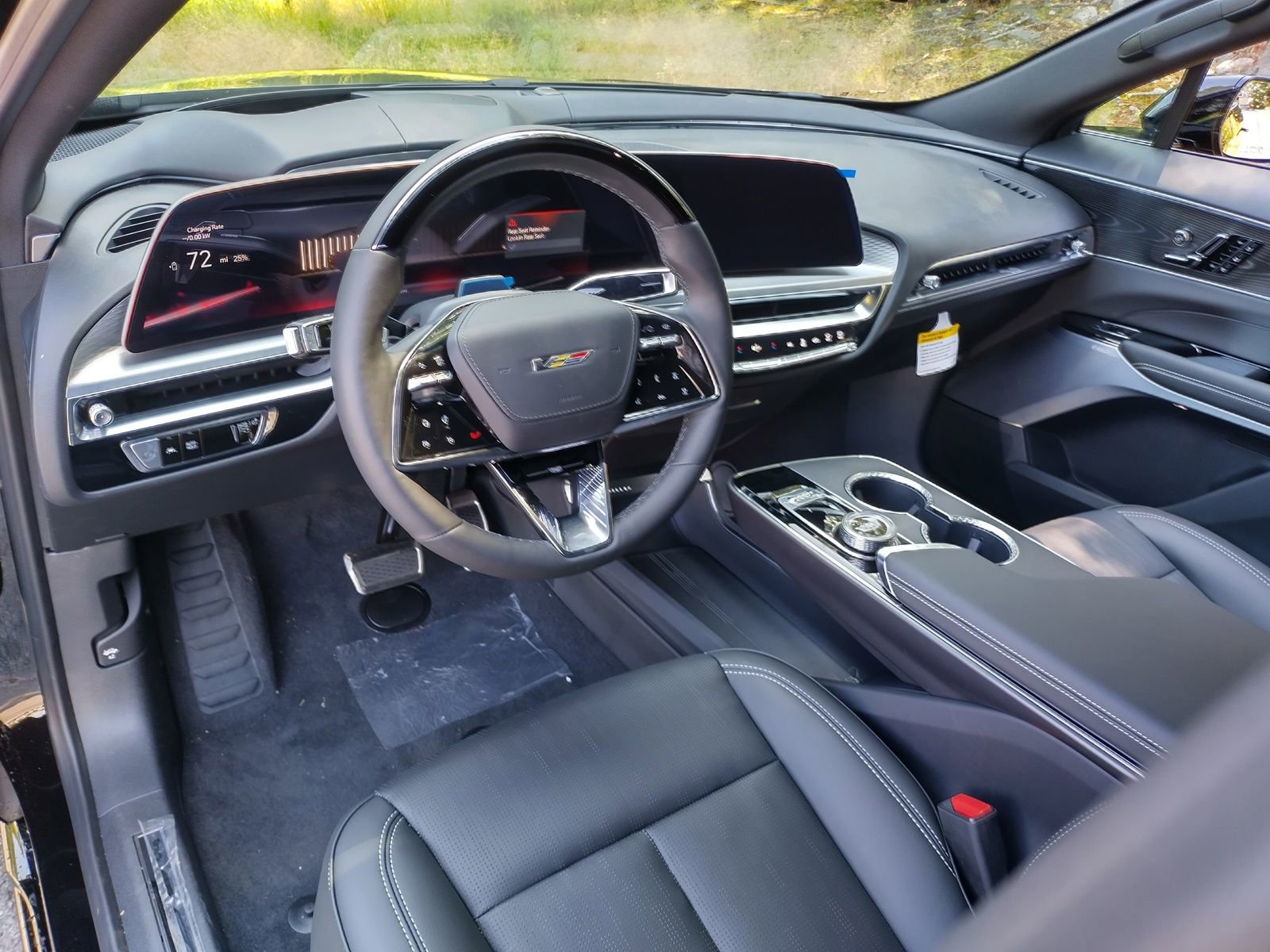 New 2026 Cadillac Lyriq V w/ LPO, Bronce Accent Package image 10