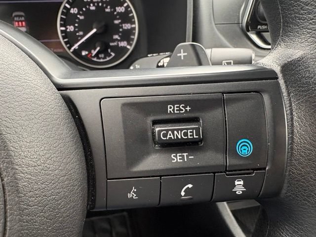 Used 2024 Nissan Rogue SV AWD/4WD image 26