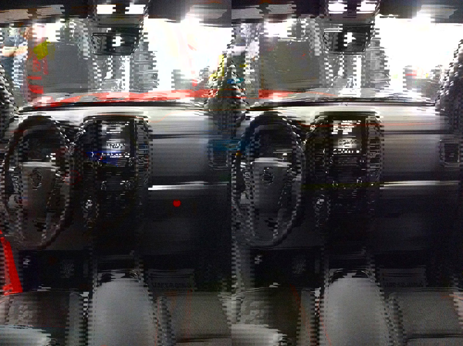 Used 2024 Nissan Titan PRO-4X w/ Pro-4x Utility Package image 21