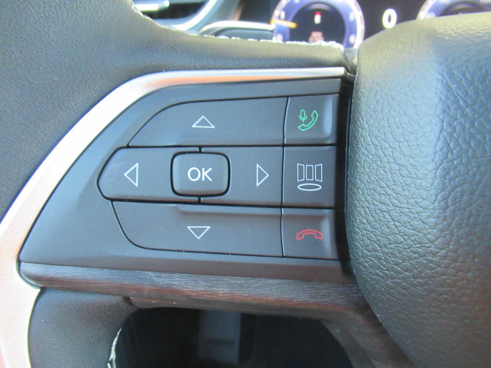 New 2025 Jeep Grand Cherokee Limited w/ Trailer Tow Package image 26