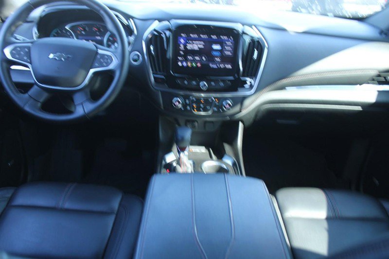 Used 2023 Chevrolet Traverse RS FWD image 13