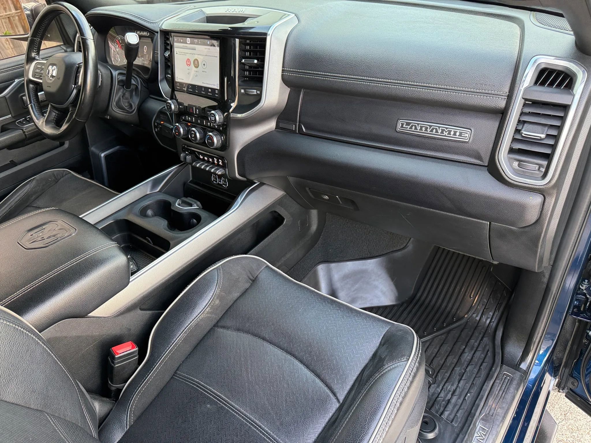 Used 2022 RAM 3500 Laramie image 10