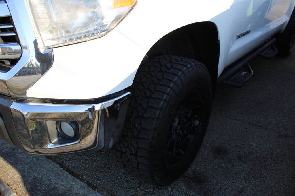 Used 2017 Toyota Tundra SR5 image 28