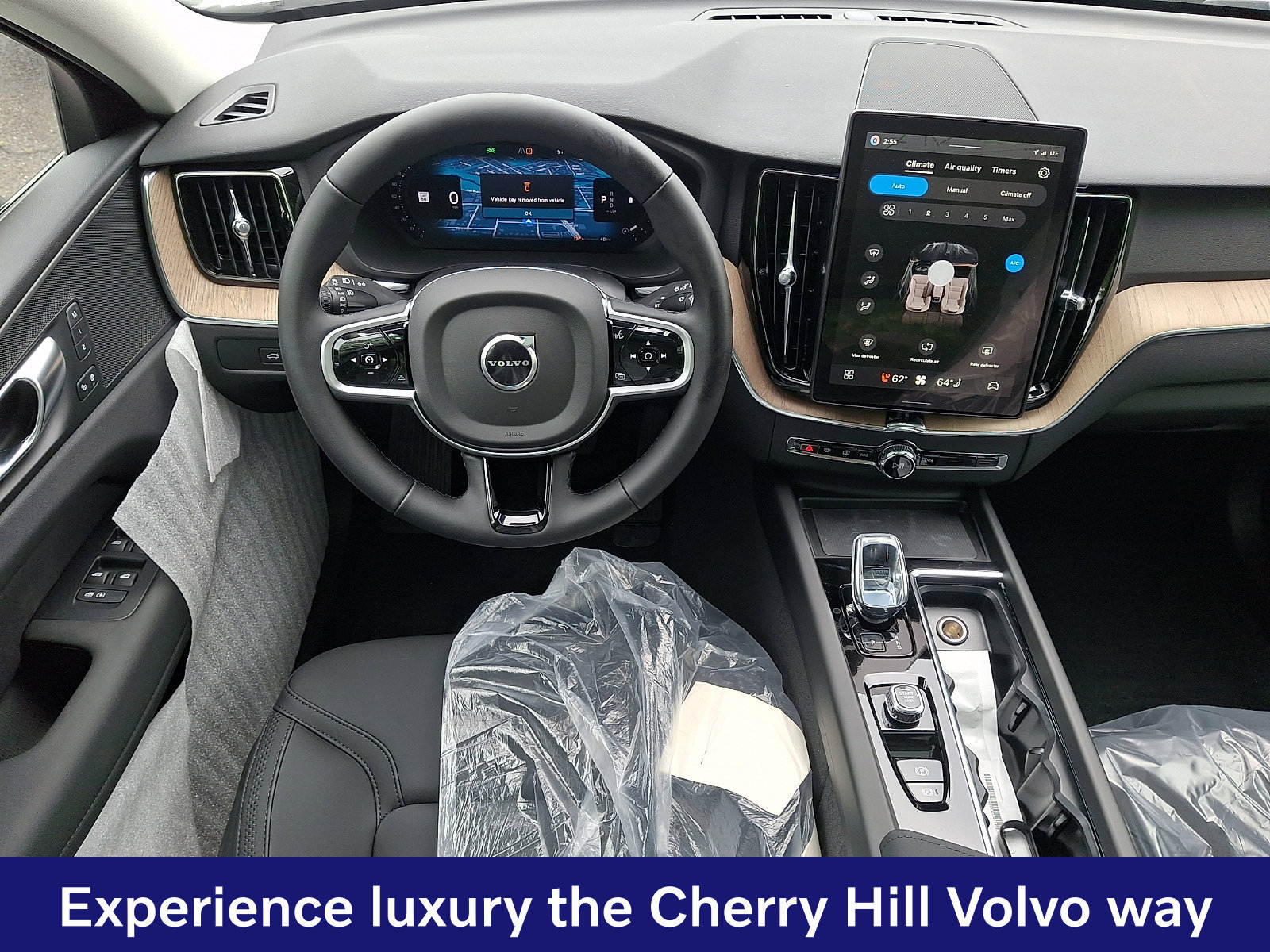 New 2026 Volvo XC60 B5 Plus w/ Climate Package AWD/4WD image 8