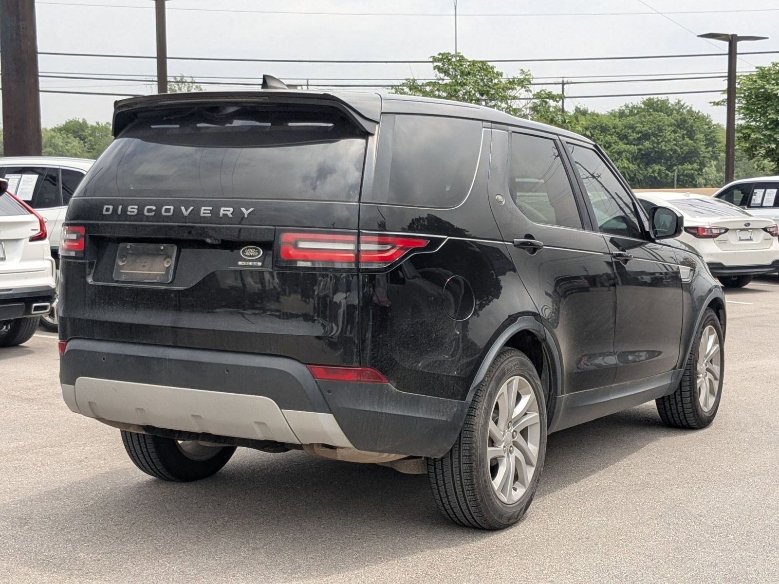 Used 2018 Land Rover Discovery HSE AWD/4WD image 3