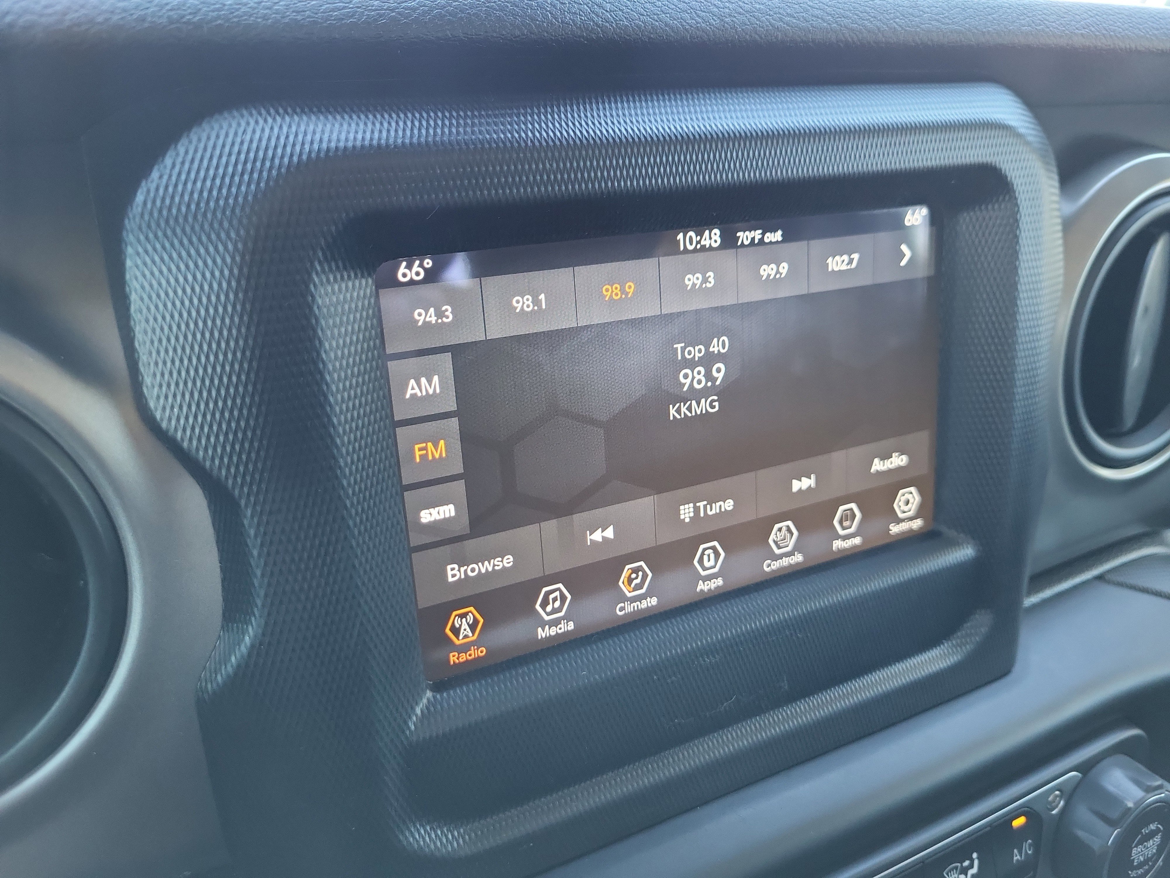 Used 2020 Jeep Gladiator Sport w/ Quick Order Package 24S image 21