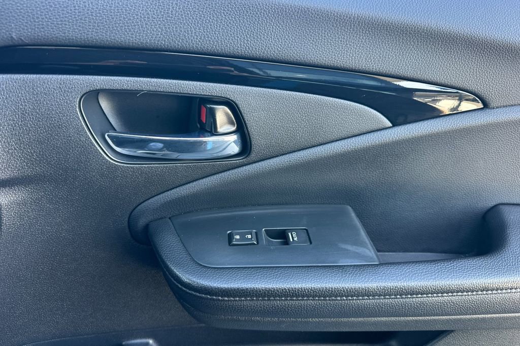 Used 2022 Honda Pilot Touring image 22