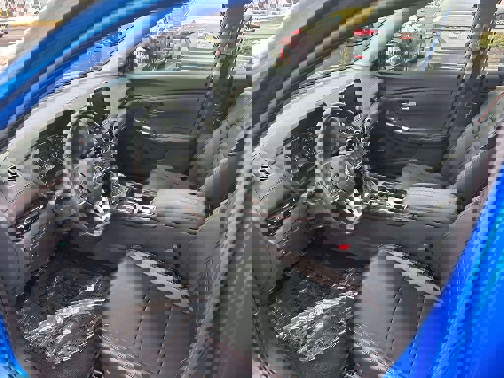 Used 2024 Nissan Sentra SR w/ SR Premium Package image 15