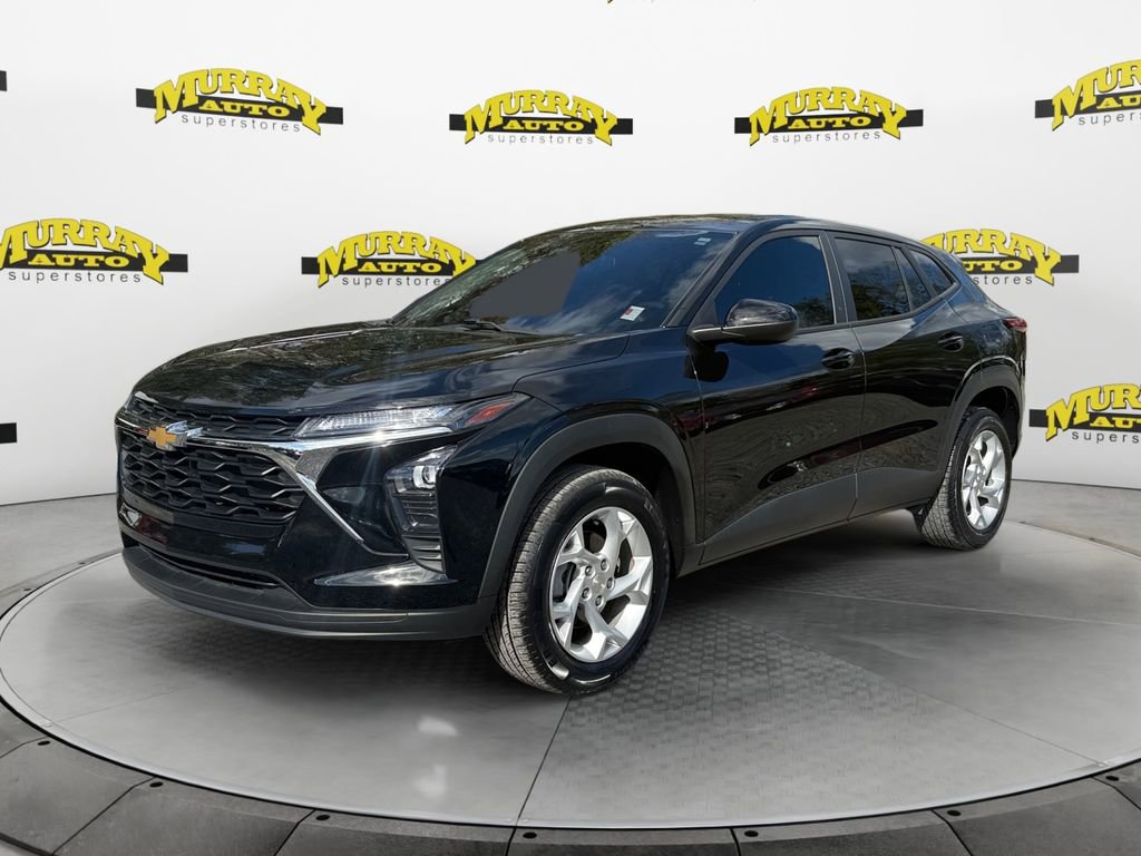 Used 2024 Chevrolet Trax LS w/ LS Convenience Package image 1