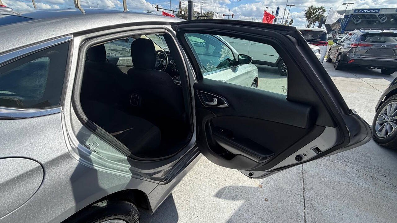 Used 2016 Chrysler 200 Limited w/ Anniversary Edition FWD image 18