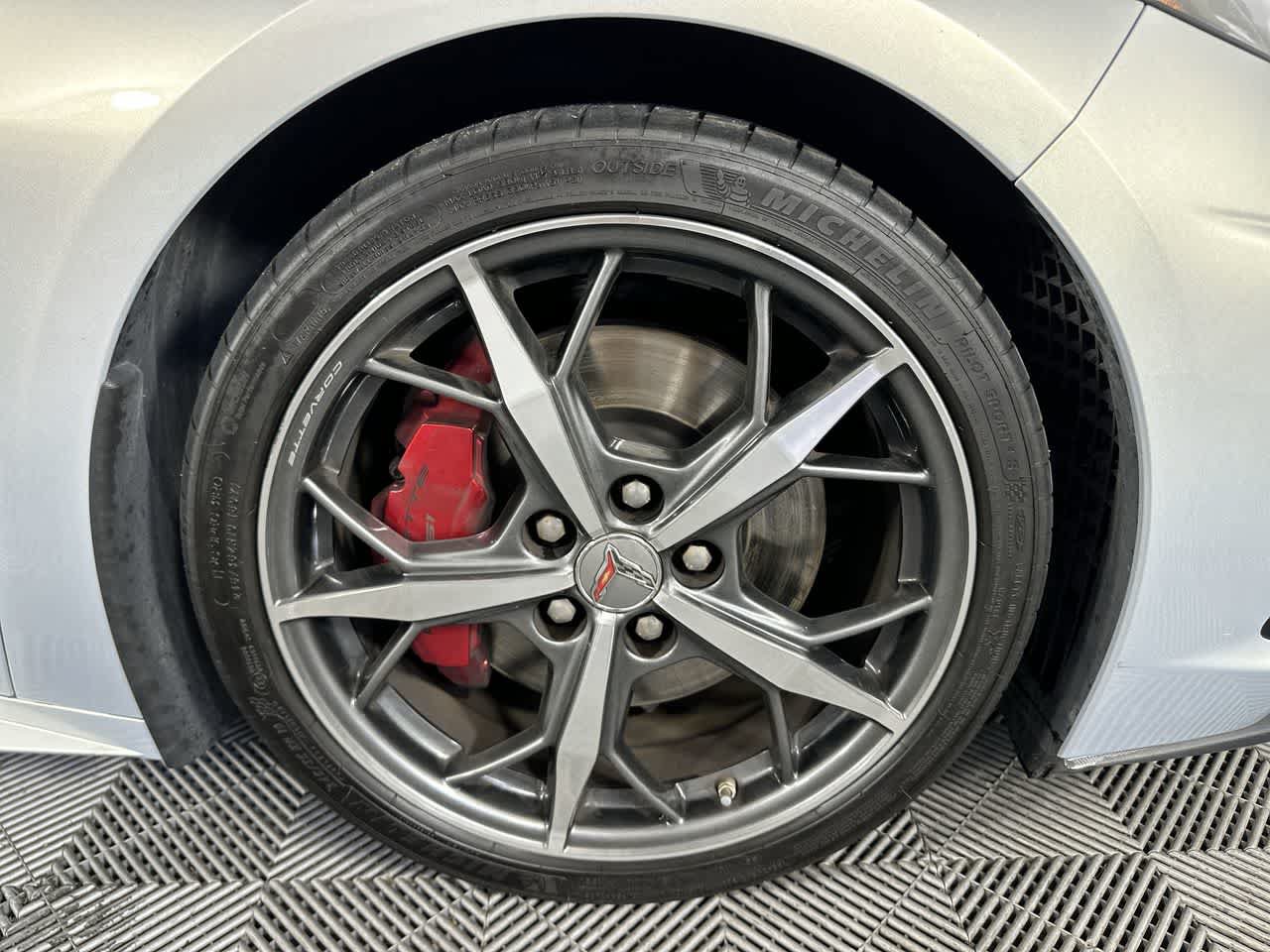 Used 2021 Chevrolet Corvette Stingray Premium Cpe w/ Z51 Performance Package RWD image 13
