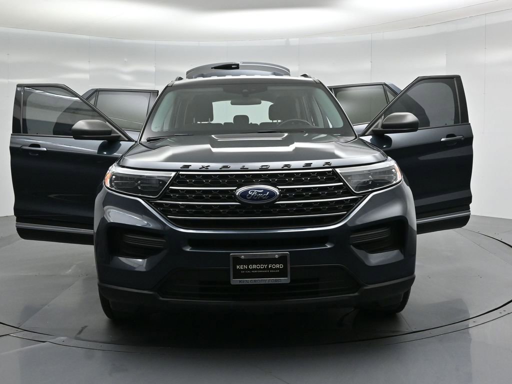 Certified 2024 Ford Explorer XLT image 31