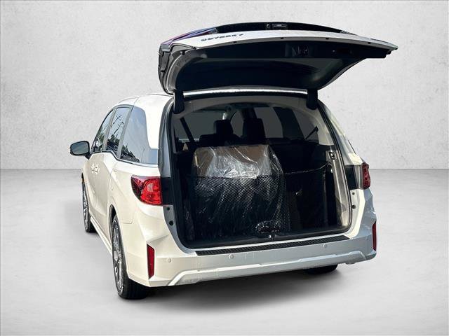 New 2027 Honda Odyssey Touring image 8