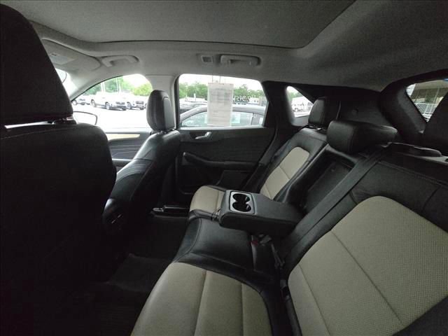 Used 2021 Ford Escape Titanium w/ Titanium Elite Package FWD image 31