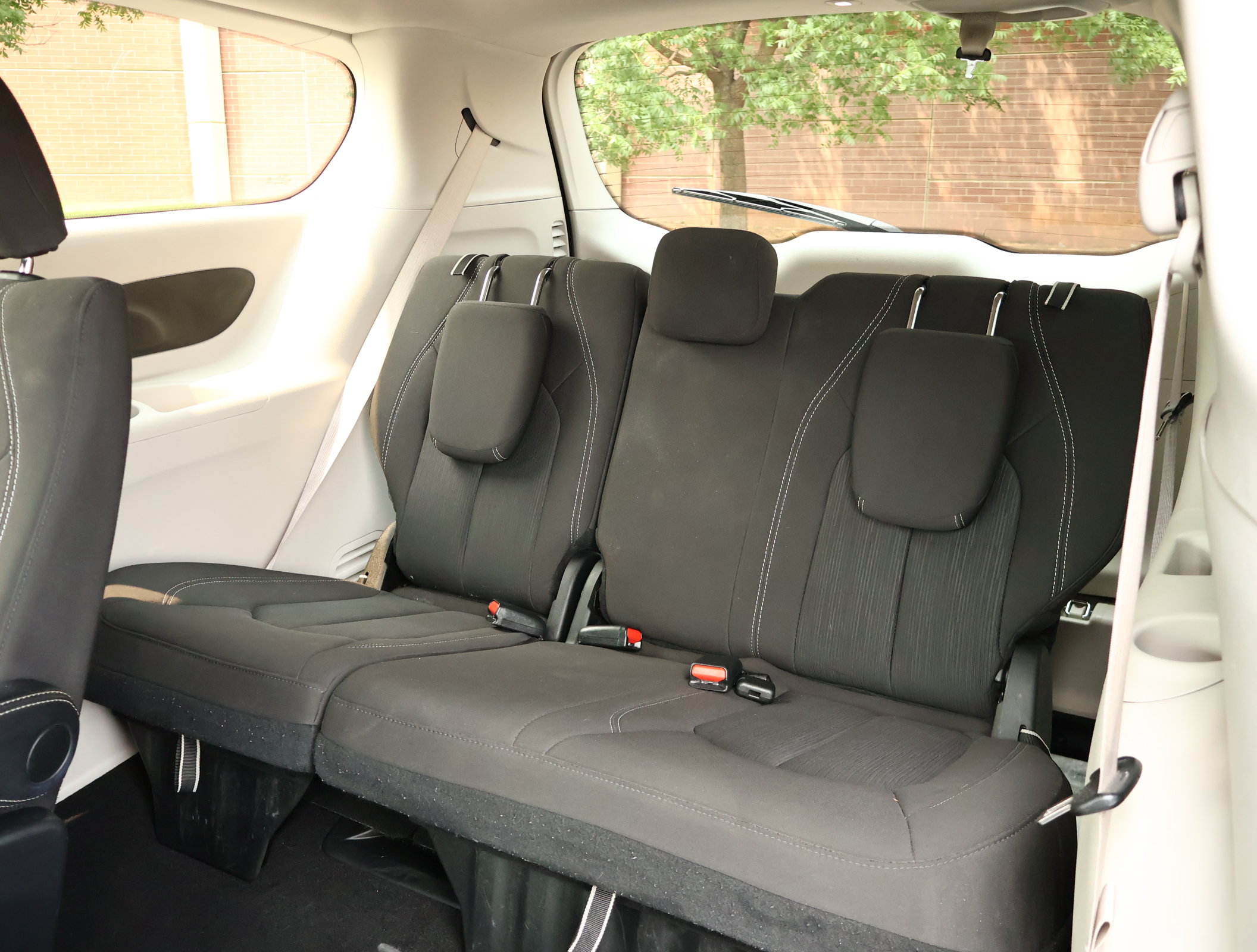 Used 2024 Chrysler Voyager LX FWD image 21