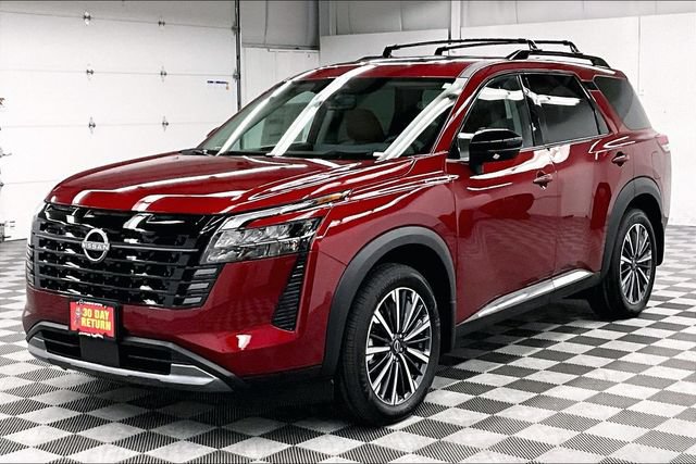 New 2026 Nissan Pathfinder Platinum AWD/4WD image 2