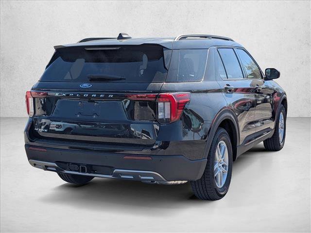 New 2026 Ford Explorer Active w/ Active Comfort Package image 2