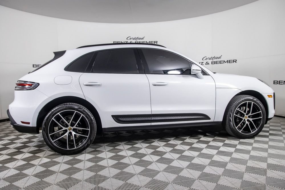 Used 2024 Porsche Macan w/ Premium Plus Package AWD/4WD image 10