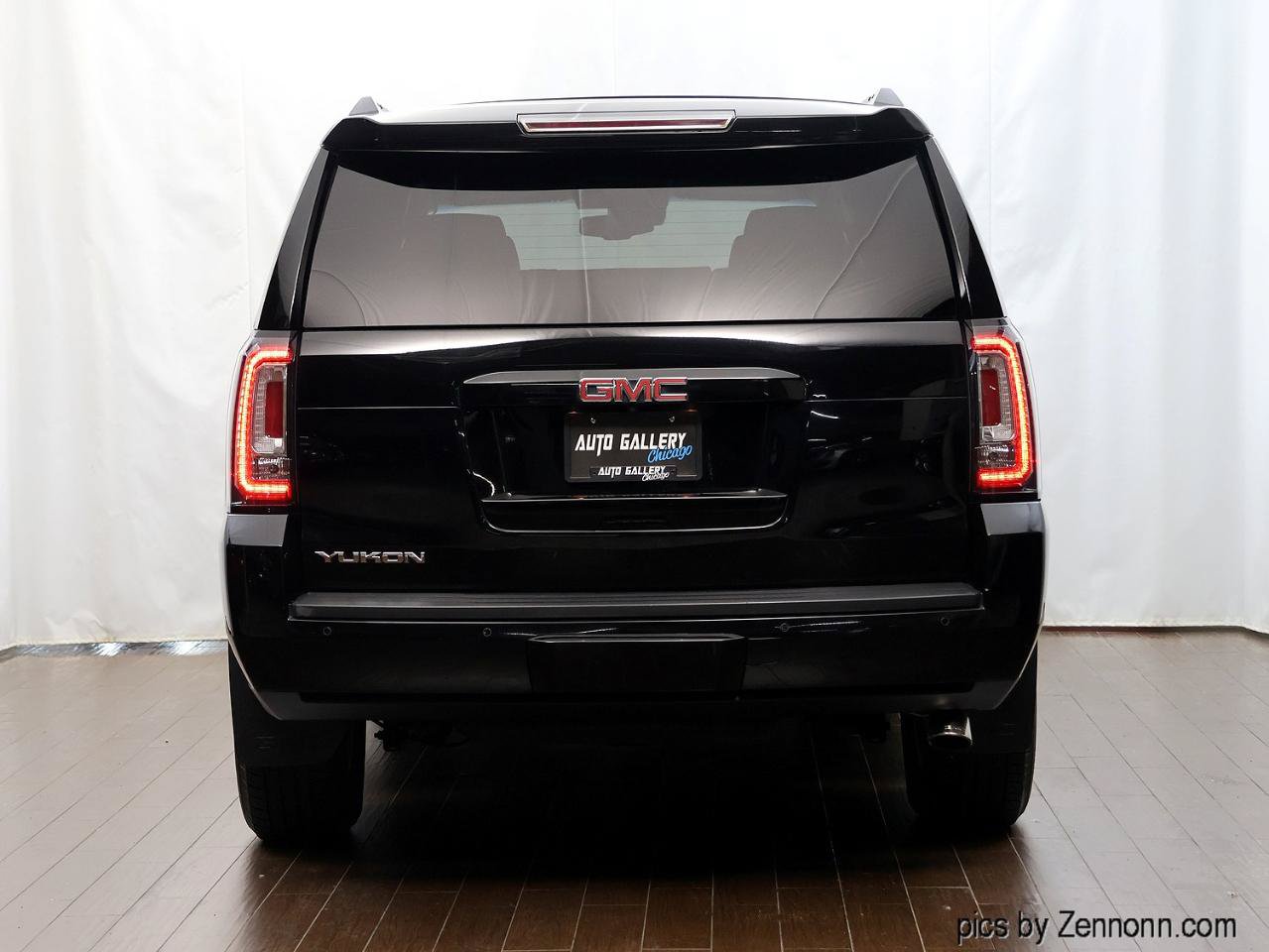 Used 2017 GMC Yukon SLT AWD/4WD image 6