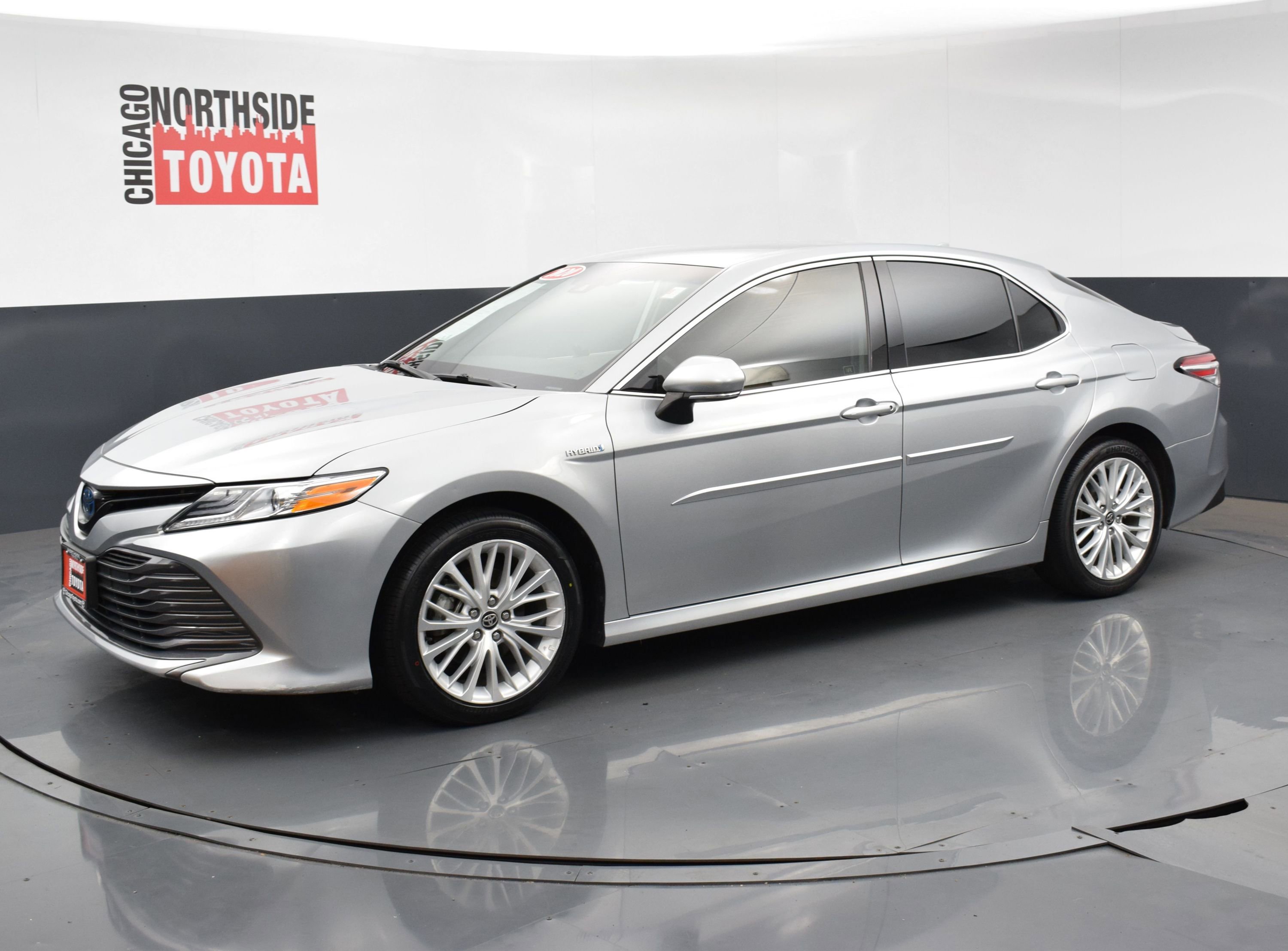 Used 2020 Toyota Camry XLE image 8