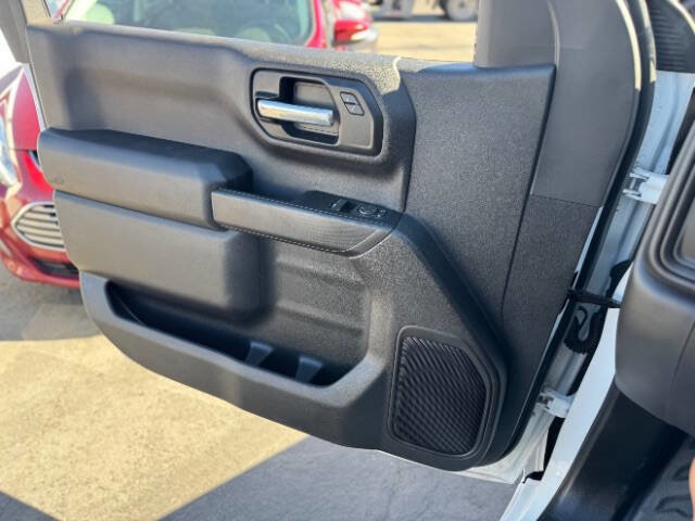 Used 2025 Chevrolet Silverado 1500 W/T w/ WT Safety Package RWD image 10